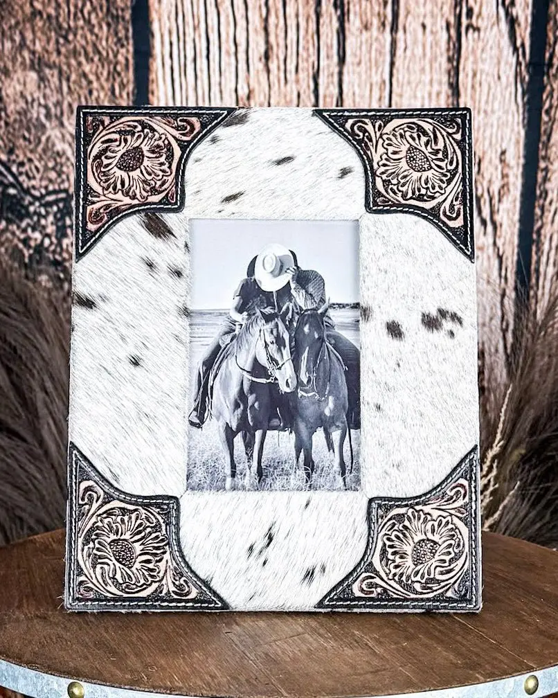 Myra Bag Tumbleweed Trail Leather Photo Frame - Black and White, Floral Design, High Quality Frame for Home Decoration, Home Decor