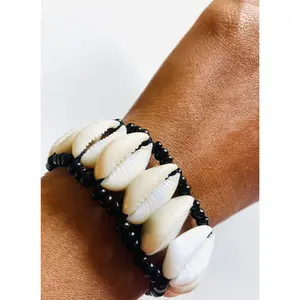 Cowrie Shell Stretch Bracelet