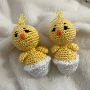 Hatching Chick Keychain