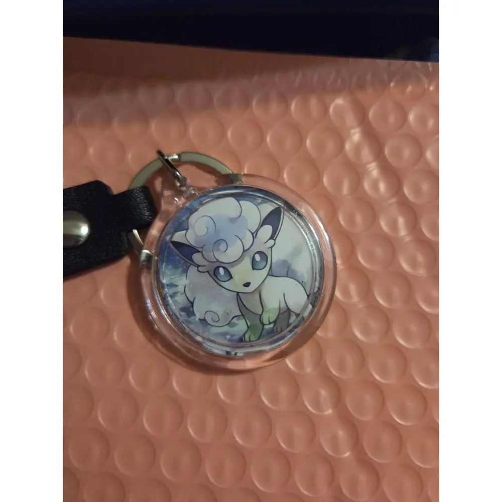 Alolan Vulpix evolves into Alolan Ninetales