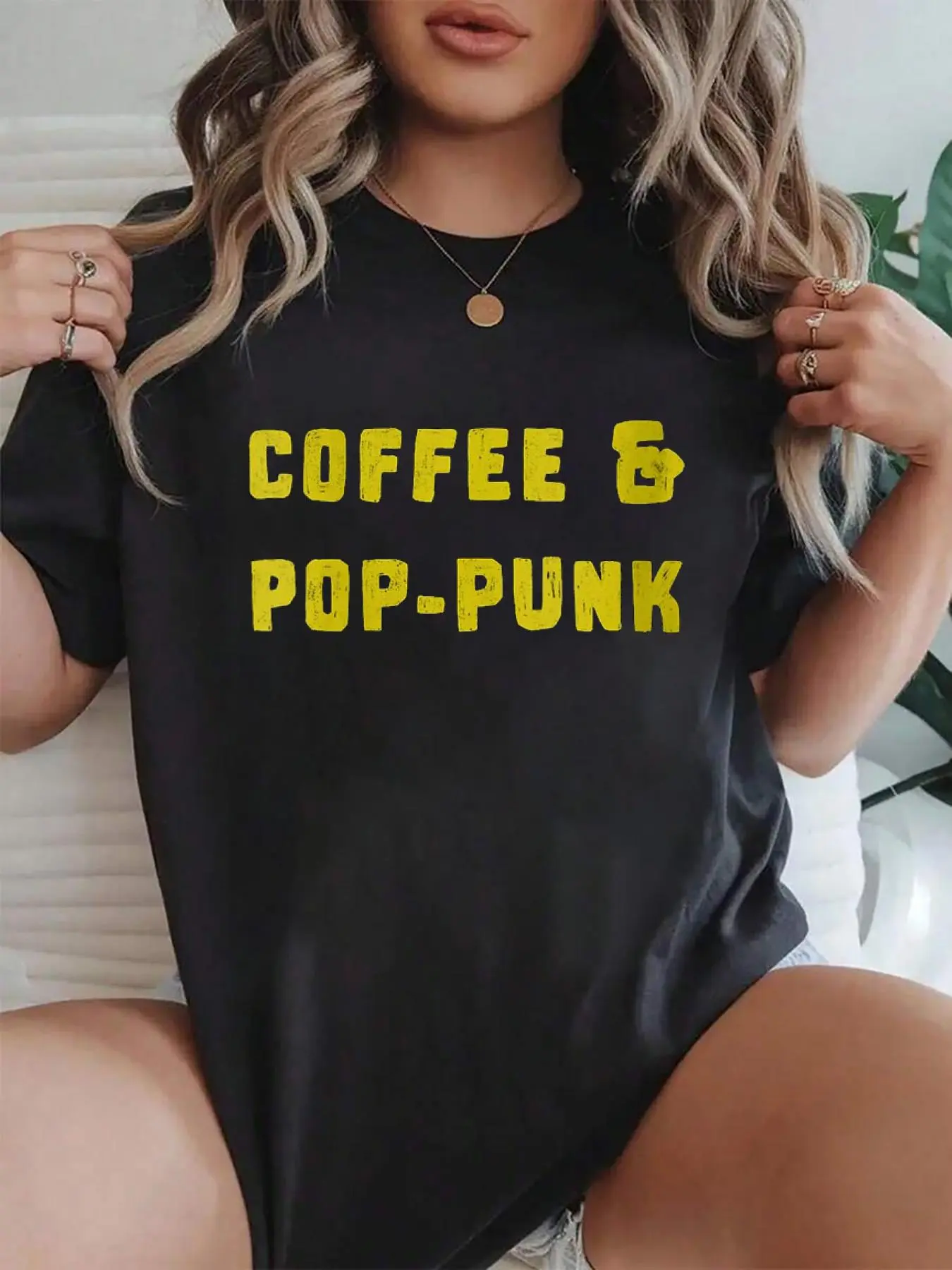 100% cotton Womens Threadless Cecelia Hotzler Coffee Pop-Punk Grunge Graphic o-neck T-Shirt Women Graphic T-Shirt Cotton Print short Sleeve Casual Top, Summer Tee Womens Tops