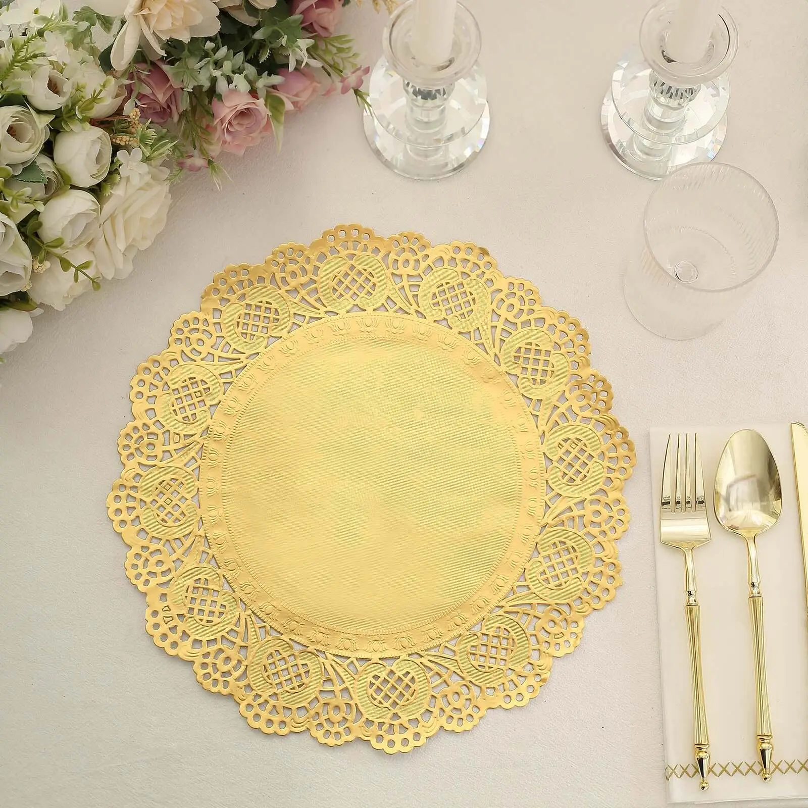 50 Pcs 12in Round Food Grade Gold Lace Paper Placemats - Kitchen Decorative Placemat Tableware for Craft Projects, 50 Pcs for Parties, Use Under Cakes, Glasses, and Vases