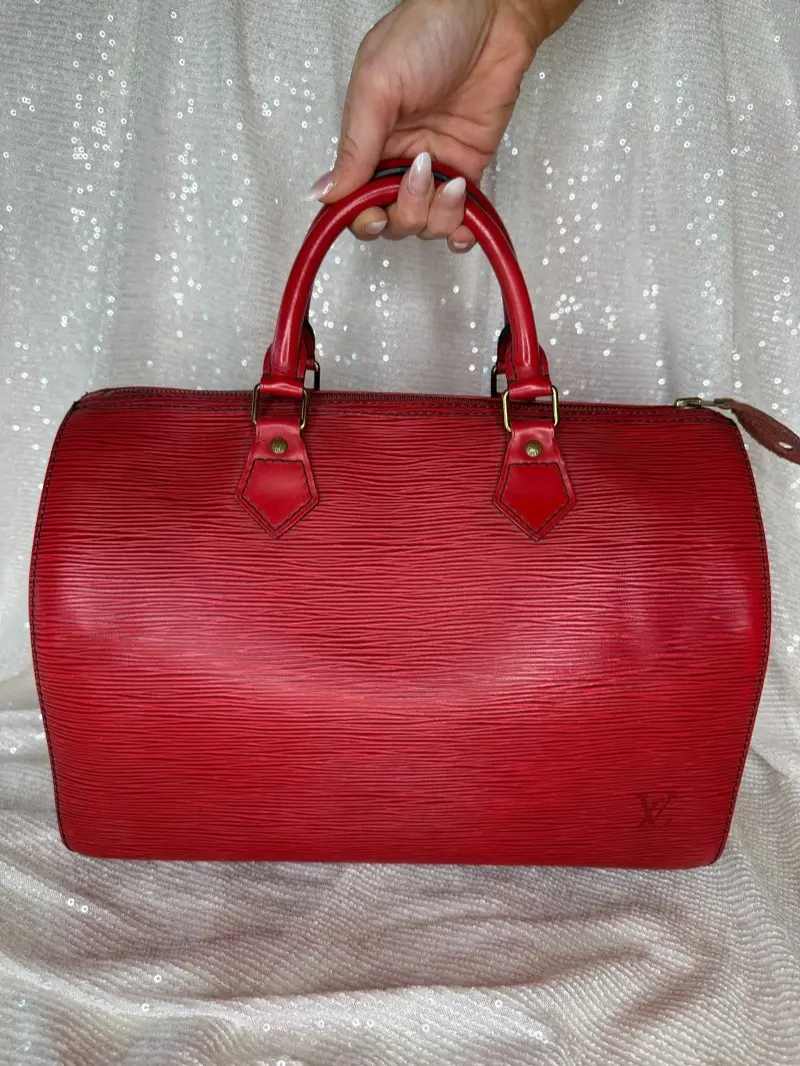 Pre-owned Louis Vuitton Leather Tote Bags Speedy Epi Handbag in Red Epi Leather