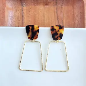 Ariana Tortoise Earrings - Women's Fashion Accessories