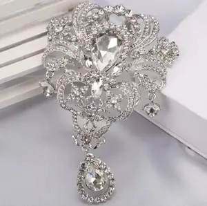 Exquisite Luxury Rhinestone Flower Brooch for Elegant Ladies Wedding Party Clothing Accessories