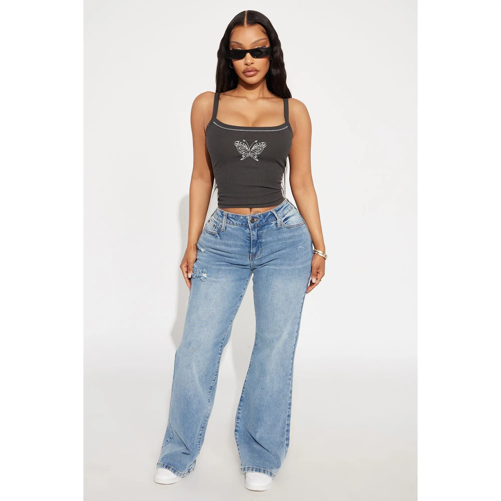 Mellow Moments Low Rise Wide Leg Jeans - Medium Wash