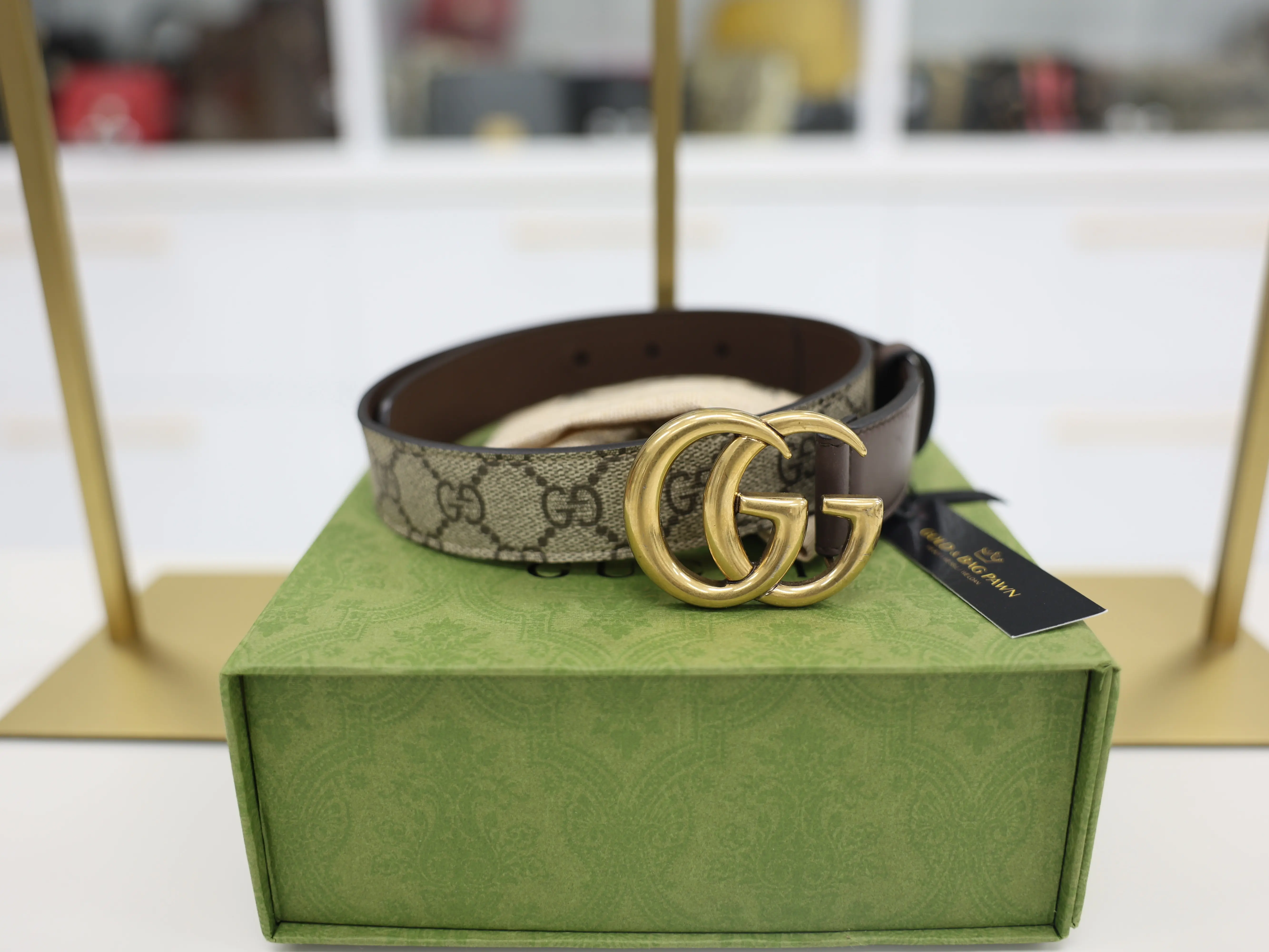 Pre-owned GUCCI GG SUPREME CANVAS DOUBLE G BUCKET BELT 26