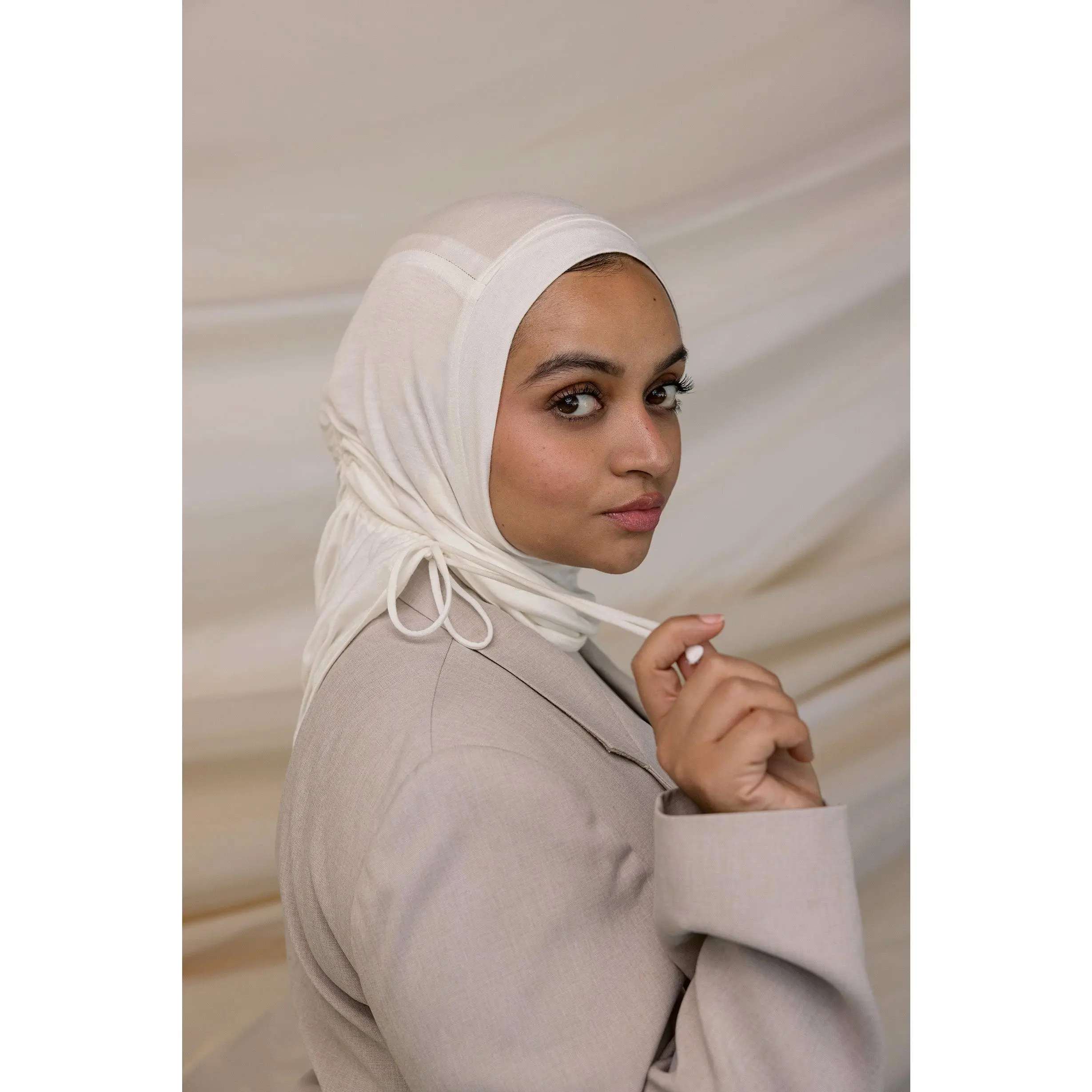 Ruched Instant Modest Hijab in Pure White for Adults, Lightweight Breathable Stretch Fabric - Casual, Wrinkle-Resistant & Onesize, Elastane, Dressing Up Or Down, Clothes, All Seasons, Hand Wash Only, 4-Way Stretch, Modal, Ruching
