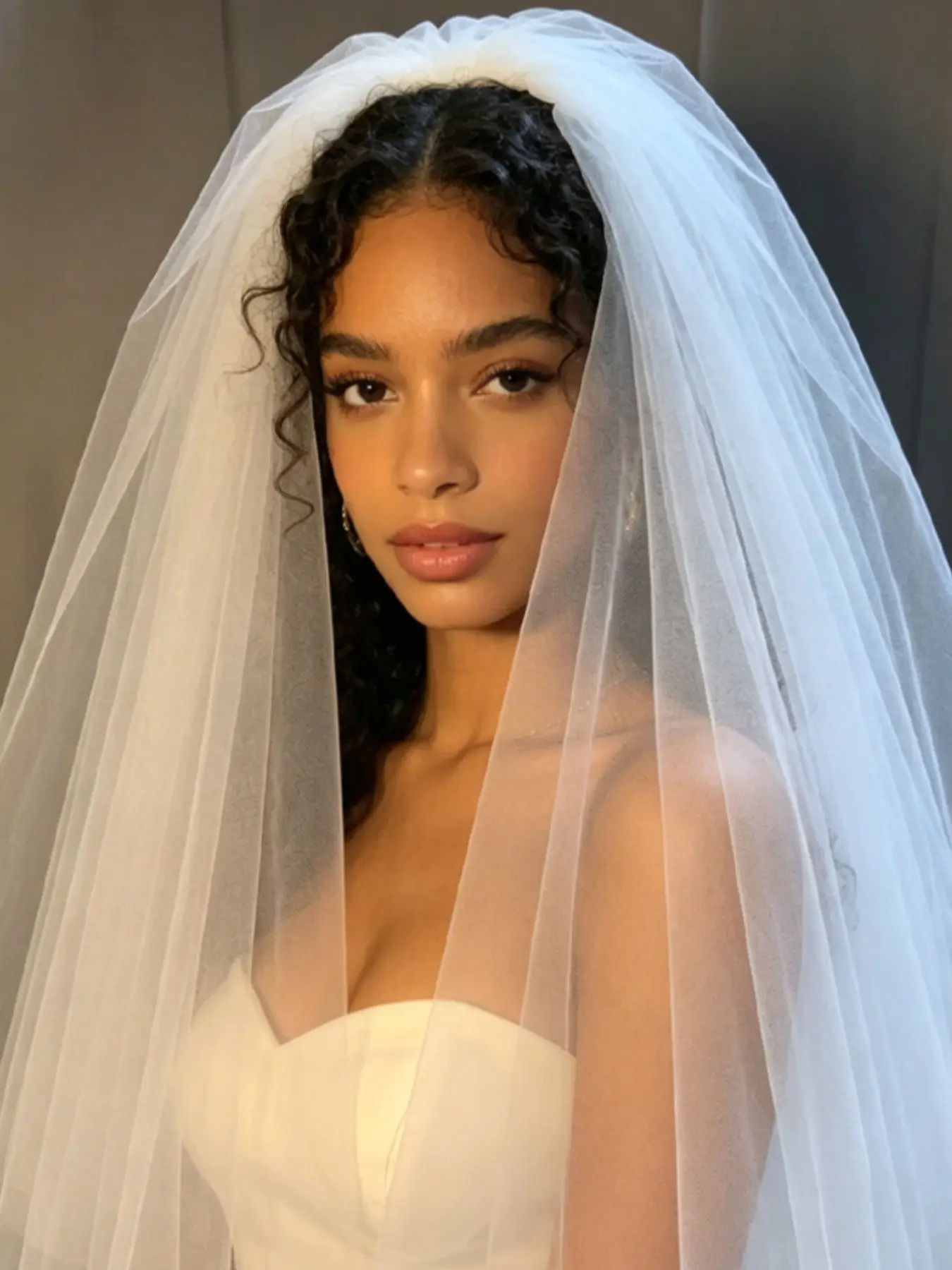 Romantic Short Layered Western Wedding Veil, Pure Sheer Tulle, Decorative Metal Comb, Classic Minimalist Style, Bridal Photoshoot, Engagement, Festival Wedding, Wedding Veils for Brides