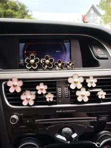 Women's car interior flower four-piece aromatherapy ornaments car air conditioning vent perfume clip Car Fragrance Set