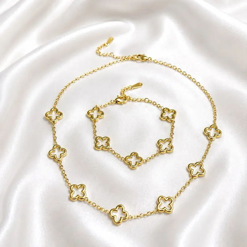 The Golden Amoura Blossom Set 2-Piece