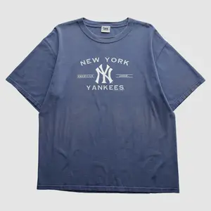 New York Yankees Lee Apparel 2005 T-Shirt - Blue - XL