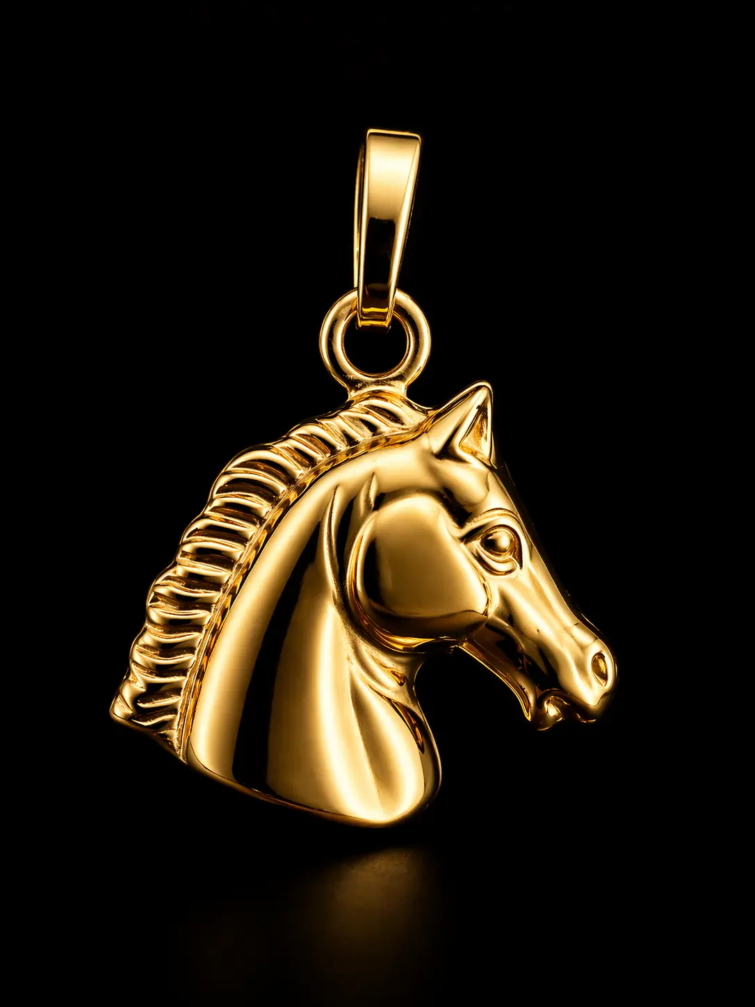 18 Karat Italian Gold Horse Head Pendant - 2cm, 1.58g Unisex Bold Look Statement Piece for Daily Wear, Luxury Equestrian Carat Gold Jewelry Accessory