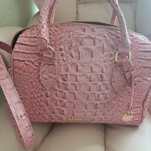 crocodile  tote