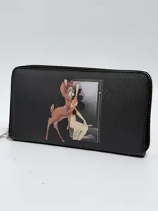 Pre-owned GIVENCHY Leather Clutches & Wristlets Disney Bambi Print Coated Canvas Zip Around Long Wallet Black Clutch ZS001GV