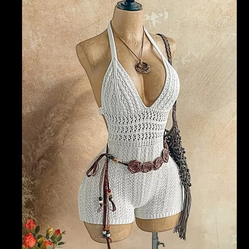 Women'S Fashion Hand-Crocheted Vacation Style Halter Jumpsuit Slim Hollow Women'S Short Jumpsuit, Bohemian Style, Travel Outing, Beach Vacation, Music Festival Wear, Valentine'S Day (Excluding Belt)