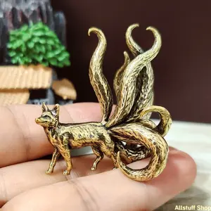 Beautifully Crafted Brass Sculpture of a Nine-Tailed Fox, Ideal for Home Or Office Decor, Promoting Wealth And Good Fortune, Making It a Wonderful Gift for Any Event