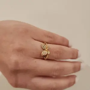 Butterfly rings