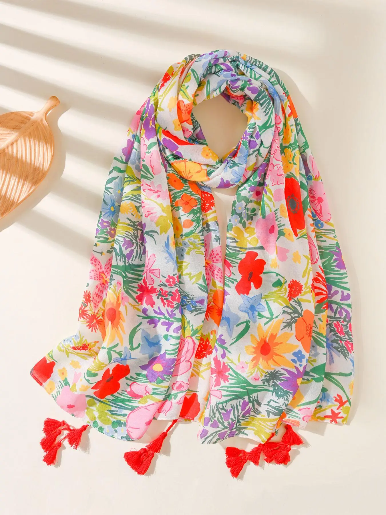 Fashion Floral Print Scarf, Soft Breathable Boho Style Shawl for Women, Casual Versatile Scarf for All Seasons, Fashion Accessories for Daily Wear, Tassel Decor Scarf