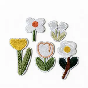 5PCS Cute Flower Velcro Patch – Adorable Embroidered Floral Badge for Backpack Hat Jacket