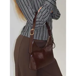 Lacen Medium Shoulder Bag Brown
