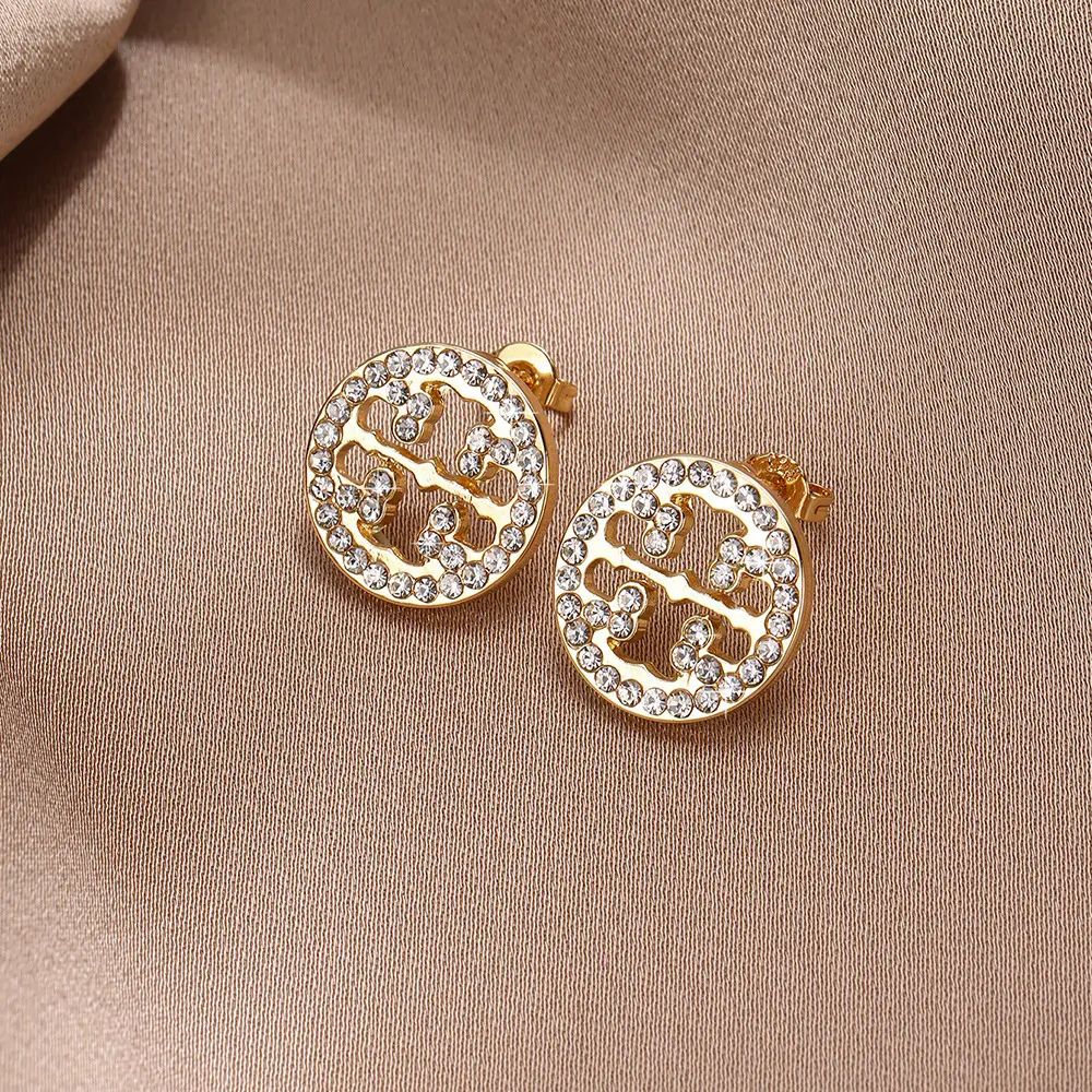 Elegant Rhinestone Hollow Out Round Stud Earrings for Women Fashionable Minimalist Design Small Metal Ear Pins 1.5cm x 1.5cm Perfect for Daily Wear