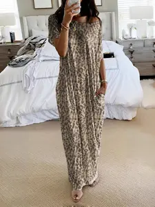 Women's Comfortable Loose-Fit Short Sleeve Nightgown, Casual Home Wear for All Seasons, Soft Round Neck Sleepwear with Batwing Sleeves, Loungewear, Round Neck Nightdress