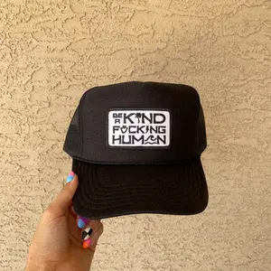 FOAM BE A KIND HUMAN HAT - BLACK, MEN'S WHITE PATCH