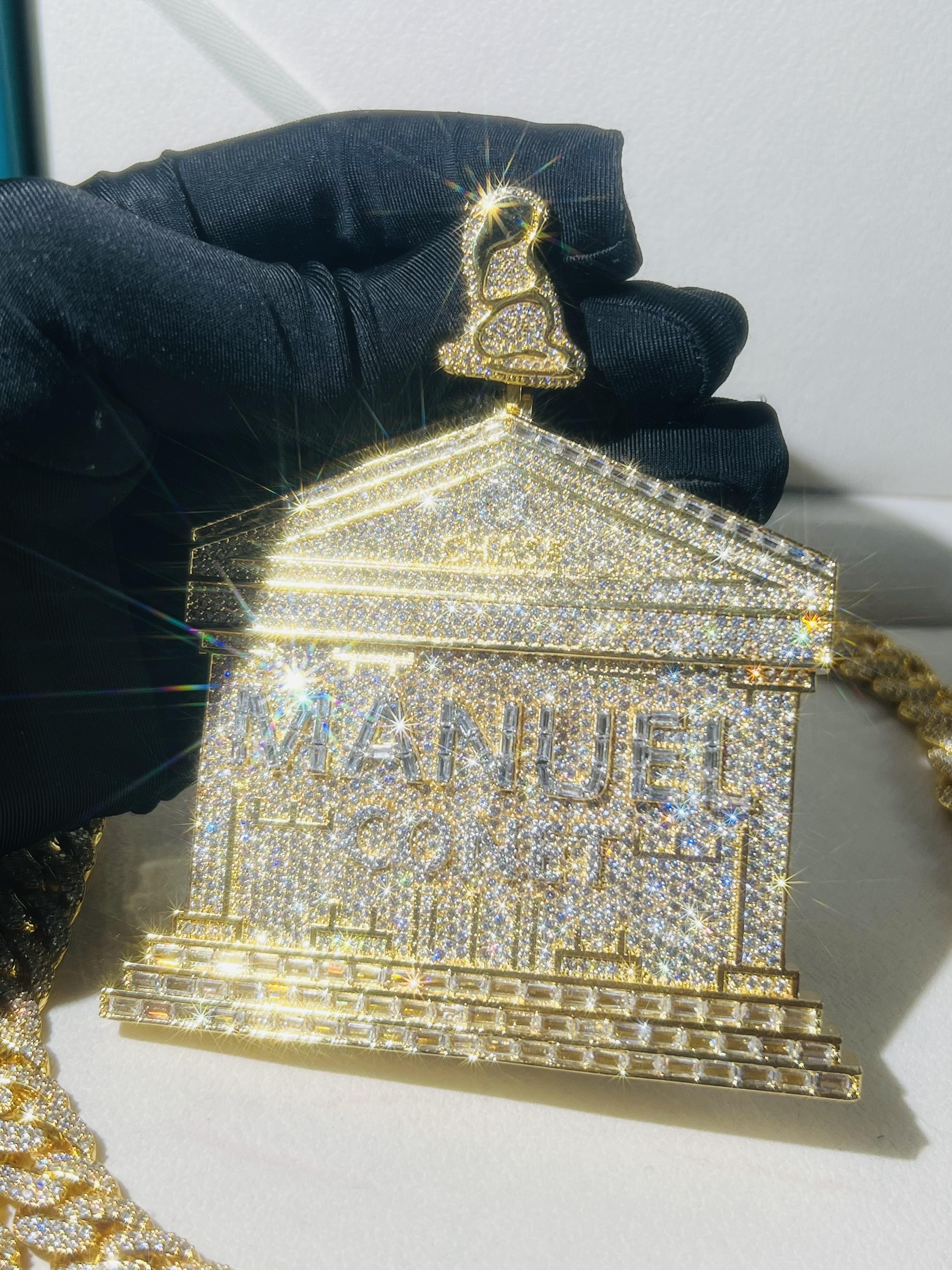 Customized chilled building pendant, luxury house hip-hop style pendant gold-plated electroplated pyroxene hip-hop jewelry commemorative gift anniversaryFree Shipping+7-15 Day Delivery