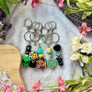 “LIVE CLAIM” keychain