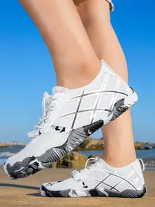 River tracing shoes, outdoor beach shoes, Water Aqua Shoes, Quick Dry Shoes, Water Footwear, lightweight and breathable, non slip sole, unisex water wading shoes, suitable for beach, river tracing, fishing, swimming, hiking, etc