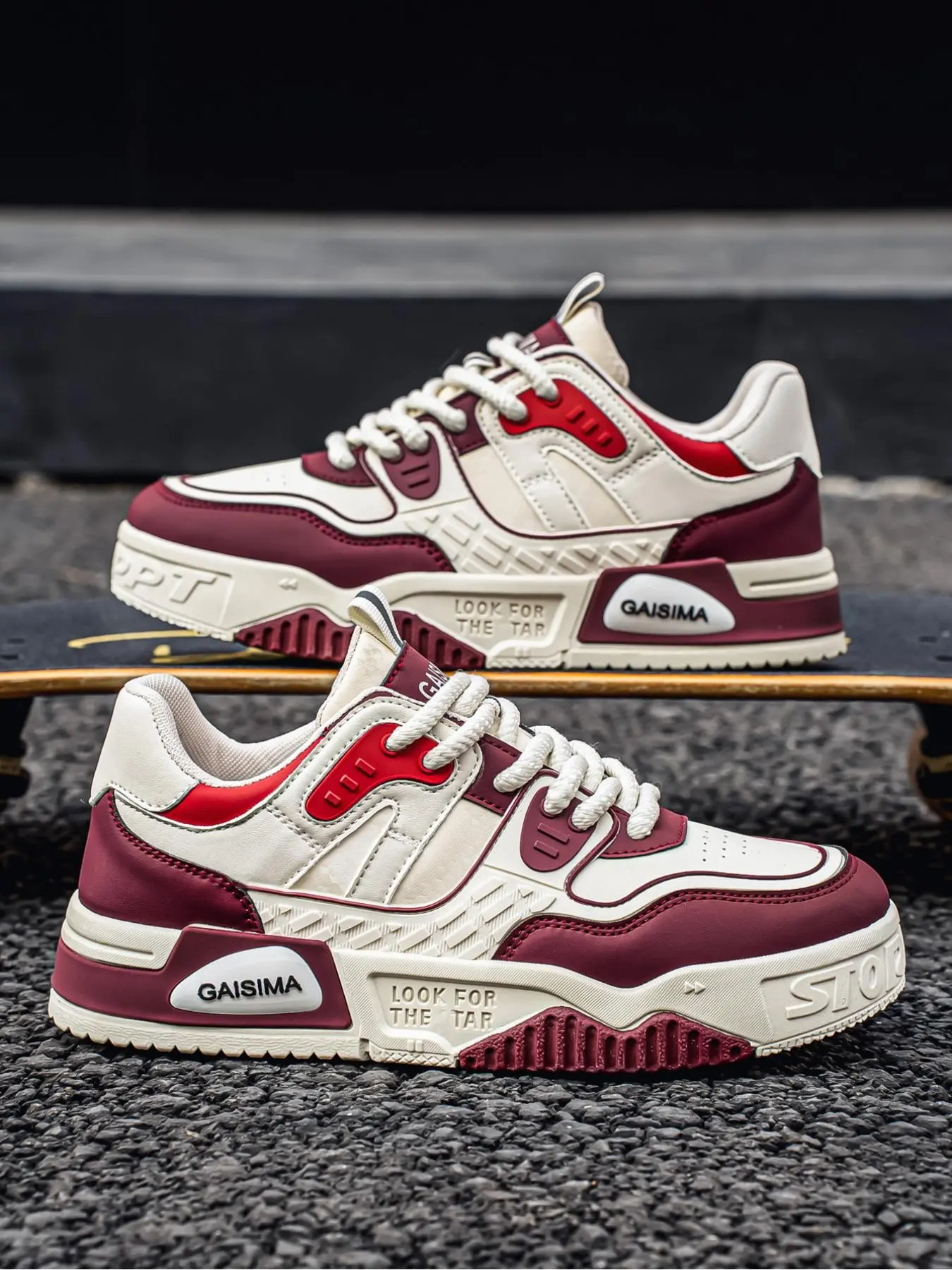 Stylish Men's Walking Shoes - Fashion Casual Shoes, Street Shoes, Thick-Sole Burgundy Canvas Sneakers, Niche Casual Athletic Skate Shoes, All-Season New Arrivals, Non-Slip & Breathable, Ideal for Everyday Wear, Trending Shoes, Casual Skateboarding Shoes