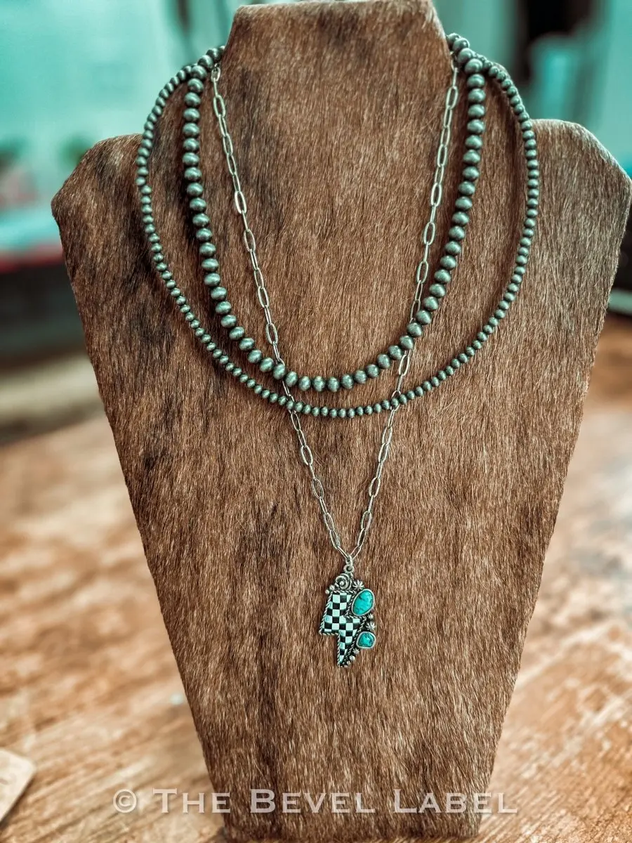 Savannah Bolt Necklace