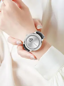 Women's Street Trend Rhinestone Decorated Watch, Fashionable Round Dial Watch with Rotating Magnetic Beads, Trendy Watch for Daily Life with Box