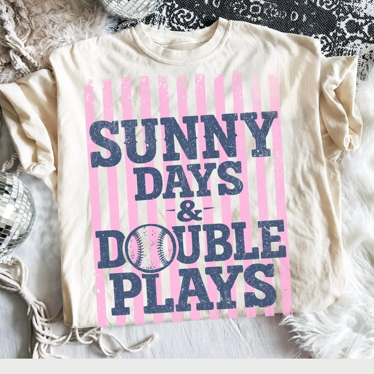 Comfort Colors Sunny Days Double Plays Shirt, Softball Mama T-Shirt, Game Day Softball Tee, Travel Softball, Vintage Softball Outfit, Gift for Softball Moms, Trendy Aesthetic Style, Fast Shipping USA