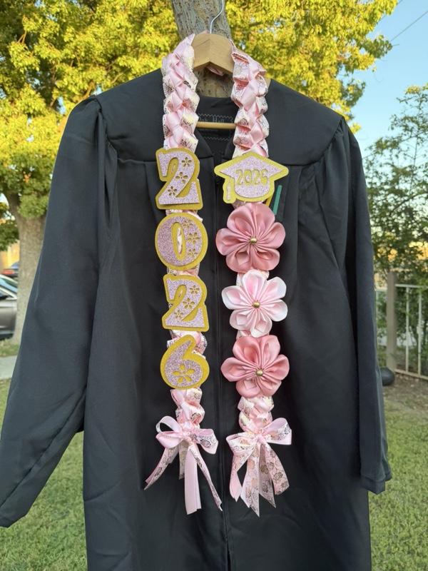 Graduation Lei with Pink Flowers and Yellow 2026 Design for Special Occasions - Perfect for Celebrations and Events