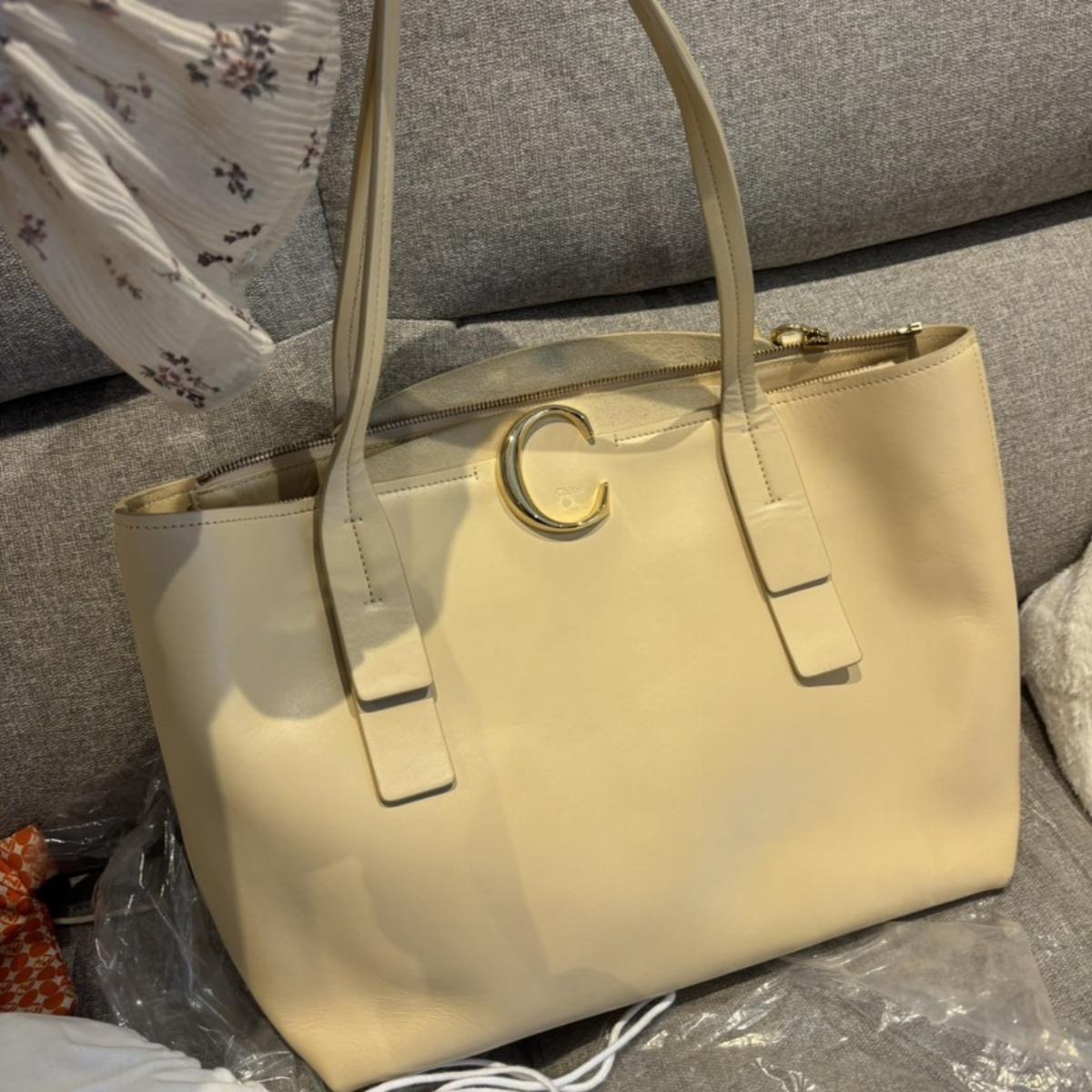 Pre-owned Celine As Shown Shoulder Bags Chloé Medium Zipped "C" Tote Bag al472