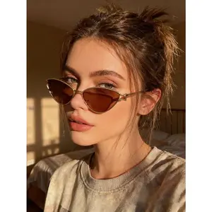 1pc European & American Style Hollow Frame Cat Eye Metal Fashion Fashion Glasses, Street Style For Women