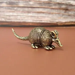 Brass Opossum Sculpture Handmade Vintage Animal Decor Tea Pet Tabletop Ornament Cute Animal Design Desktop Decoration Christmas Gift No Power Required Heavy Metal Figurine