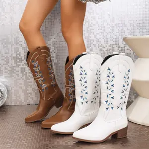Women's Embroidered Cowboy Boots Pointed Toe Chunky Heel Western Cowgirl Boots – Bold Retro Western Style Mid Calf Pull On Fashion Boots for Winter Festival Concert Everyday Wear