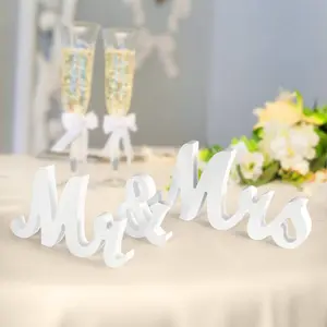 【GARVEE】White Wood Sign Vintage Style Mr and Mrs Sign Mr & Mrs Wooden Letters Rustic Wedding Signs for Wedding Table,Photo Props,Party Table,Top Dinner,Rustic Wedding Decorations