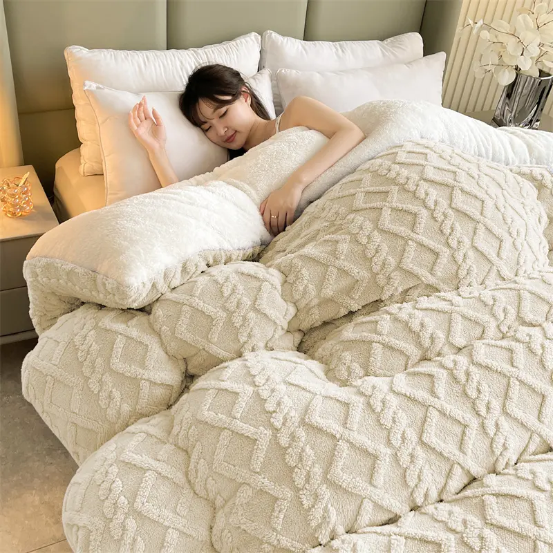 TORAX Tafu Polyester Fleece Blanket - Geometric Pattern Bedding, A-Side Rhombus Text, White Fleece B-Side, Warm Breathable Microfiber Filled, Quilted Fixed Filling Process, Machine Washable, Double-Sided, Wrinkle & Fade Resistant, Cozy Crochet Throw