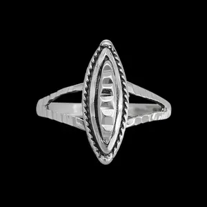 Size 6 - Diamond Cut Twisted Wire Ring