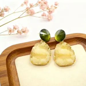 Nature-Inspired Acetate Earrings for Women Artisan Organic Cluster Dangle Jewelry Hypoallergenic 18K Gold Plated Boho Gift 1 Pair Accessories Men