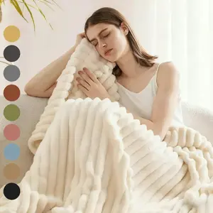 Thick Plush Fleece Blanket, Fluffy Blanket, Soft Comfy Blanket, Solid Color with Classic Arch Design, Ultra-Soft Microfiber Throw for Bed Sofa Couch, Warm Durable All Season, Perfect for Snuggling Pets, Ideal Christmas Gift for Family Friends