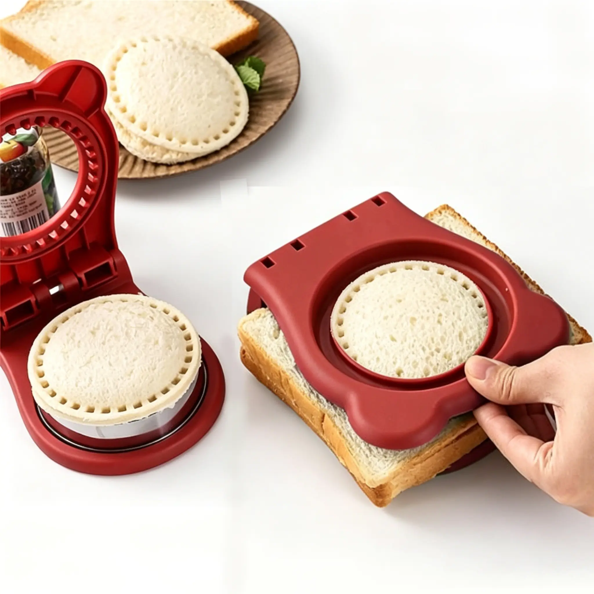 Crustless Sandwich Maker - 4.5 In Durable Utensil, Pocket Shape Sealer & Cutter, Countertop Cooking Accessory for PB&J, Seals Edges & Center Fill, Fun & Appealing Sandwiches DIY Tool, Utensils, Kitchen Tools
