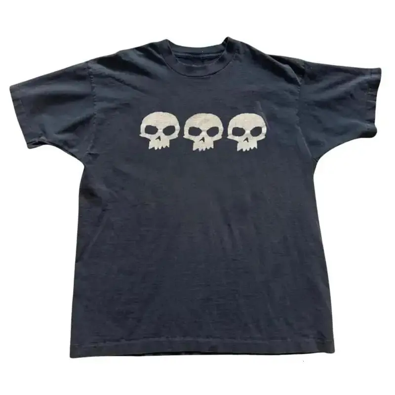 The Three Skulls Shirt, Minimalist Skull Shirt, Vintage Gothic Halloween T-Shirt, Crew Neck, Menswear Top, Womenswear Top Underwear Streetwear