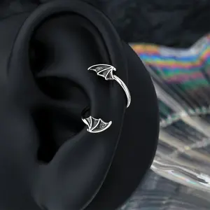 Oufer Halloween 16G S-shaped Black Bat Wing Cartilage Ring Larbet 316L Stainless Steel Funky Earring Design with Unique Bat Wing Details