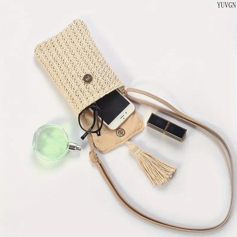 Women's Sporty Chic Straw/Bamboo Woven Mini Crossbody Bag - Casual, Fringe Detail, Adjustable Shoulder Strap, Summer Beach Vacation Phone Purse, Sports & Outdoor Accessory, Mini Size, Woven Texture