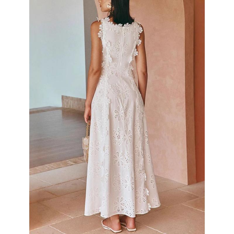 Women'S Elegant Hollow Out Lace-Up Sleeveless High Waist Square Neck Maxi Dress - Fitted Top & Flowy A-Line Silhouette, Solid White Formal & Semi-Formal Evening Gown for Beach Weddings, Parties, Special Occasions - All-Season Versatile Even